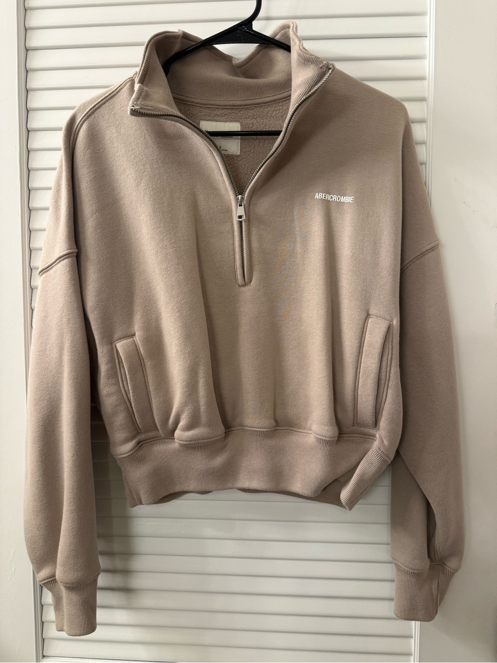 Abercrombie cropped 1/2 zip